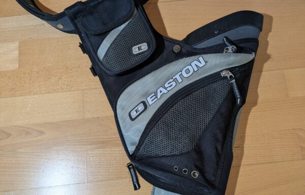 Easton Seitenköcher Rechtshand